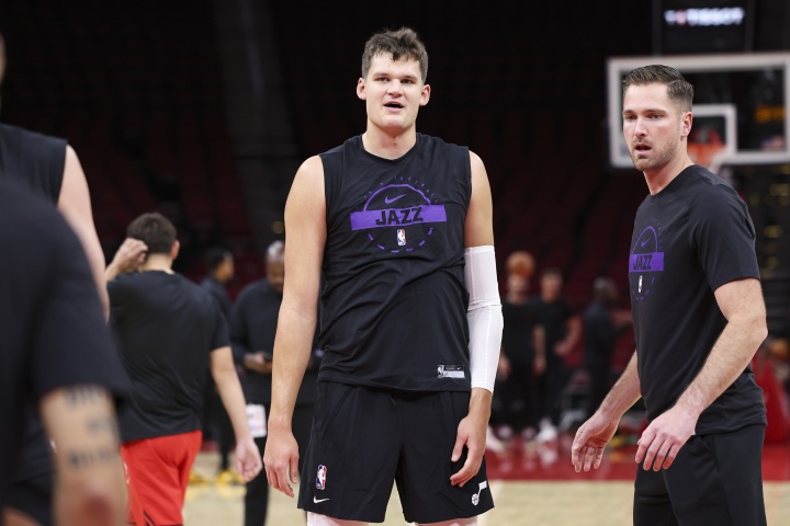 MacMahon：凯斯勒上赛季打了5场排名却升了25位 这就是湖人优势